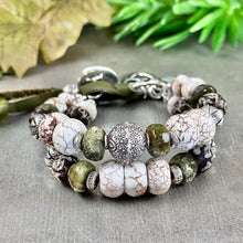 Load image into Gallery viewer, Infinity Heart Bracelet