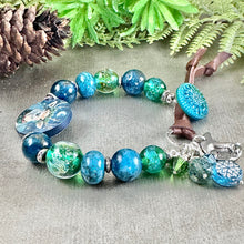 Load image into Gallery viewer, Winter Reindeer Bracelet