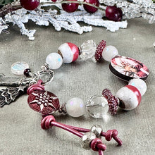 Load image into Gallery viewer, Santa’s Reindeer Bracelet