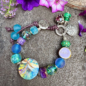 Dragonfly Love